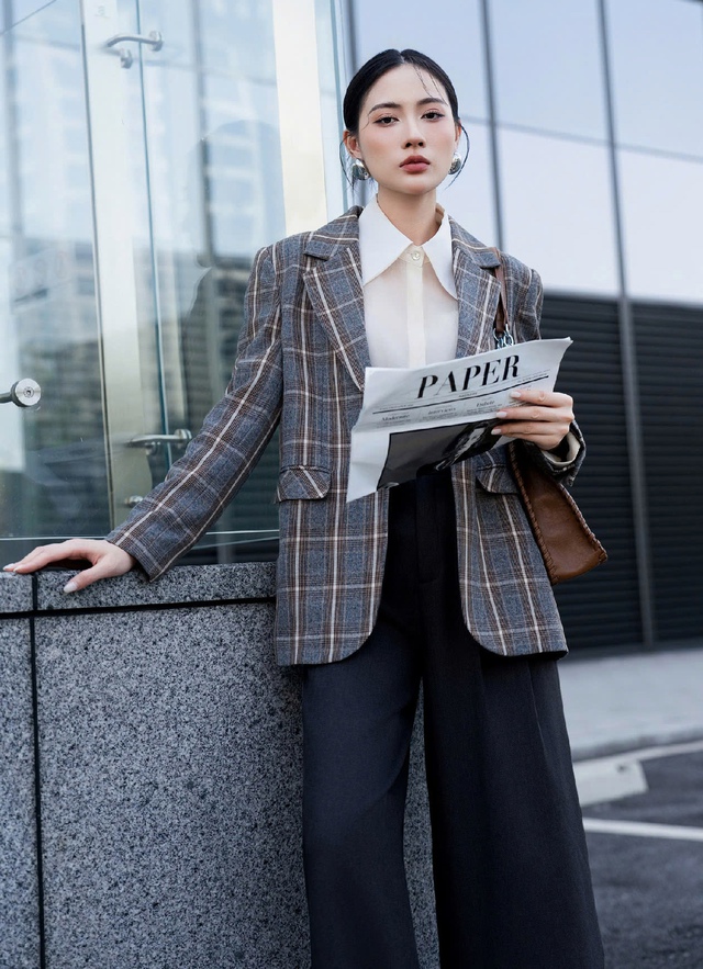 Chiếc áo khoác cần thiết nhất mùa gọi tên áo blazer- Ảnh 1.