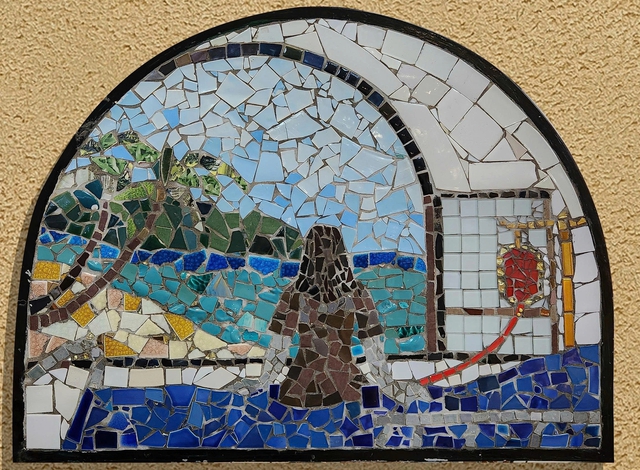 Họa sĩ Quỳnh Liên thắp sáng sắc hồng của nghệ thuật và nghị lực - Ảnh 2.