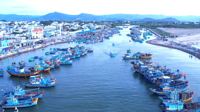 Thu ngân sách ở Lâm Đồng: Có phường vượt xa, có xã lo vỡ trận- Ảnh 1.