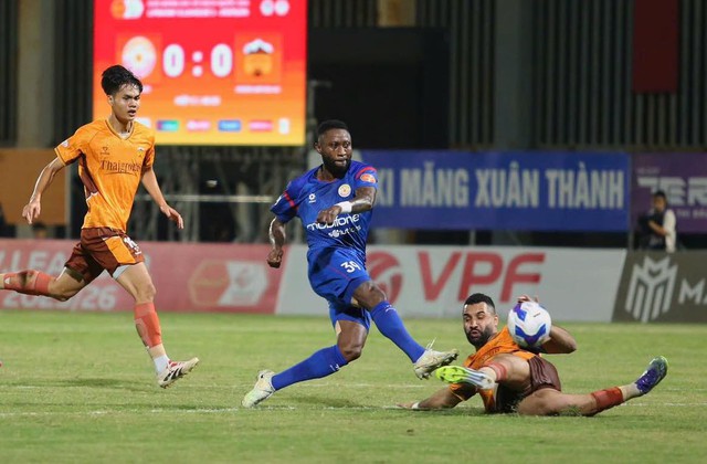Kh&ocirc;ng thắng trận n&agrave;y, HAGL đừng nghĩ chuyện trụ hạng V-League!- Ảnh 1.
