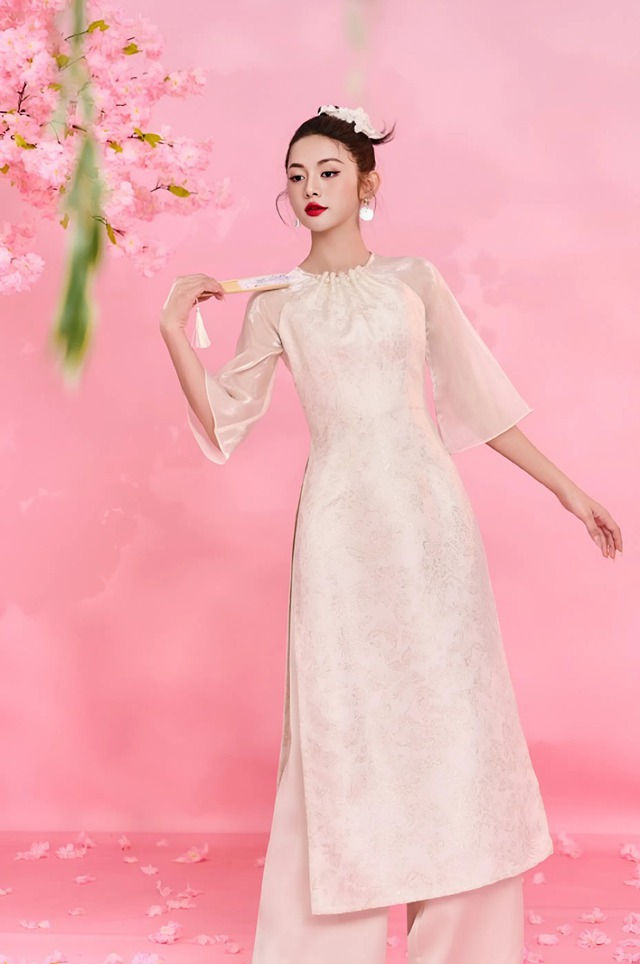 Vải gấm, đỉnh cao của thời trang tinh tế- Ảnh 8.