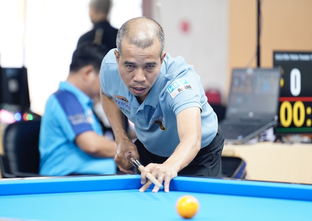 Billiards: Trần Quyết Chiến đánh bại nhà vô địch giải quốc gia Việt Nam, ra quân thuận lợi- Ảnh 1. Billiards: Trần Quyết Chiến đánh bại nhà vô địch giải quốc gia Việt Nam, ra quân thuận lợi- Ảnh 1.