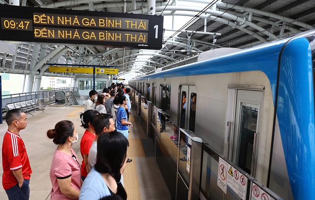 Metro, 'phép màu' cho giao thông công cộng TP.HCM- Ảnh 2.