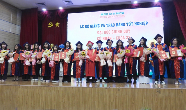 Trường ĐH Cửu Long phát triển quy mô, nâng tầm chất lượng - Ảnh 4.