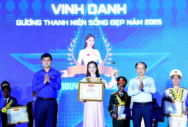 Tôn vinh thanh niên sống đẹp vì cộng đồng trong Gala năm 2025 - Ảnh 1.