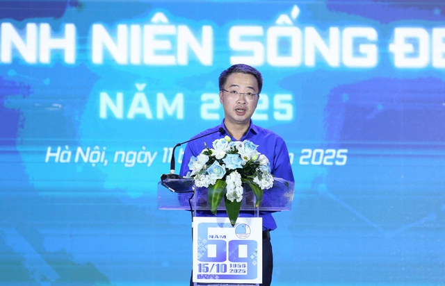 Vinh danh ca sĩ Hòa Minzy cùng người trẻ sống đẹp vì cộng đồng - Ảnh 1.