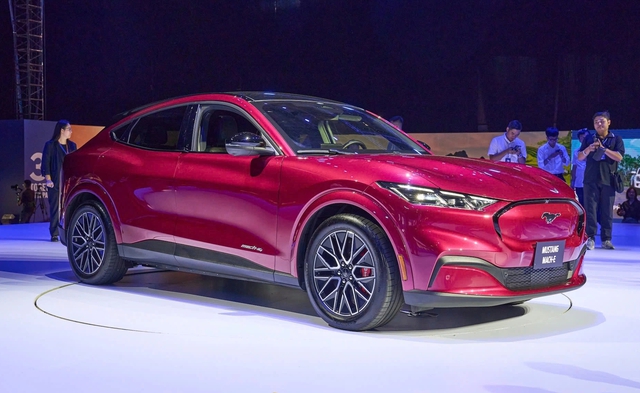 10 &ocirc; t&ocirc; điện qua sử dụng được ưa chuộng nhất năm 2025: Xe Mỹ &aacute;p đảo - Ảnh 2.