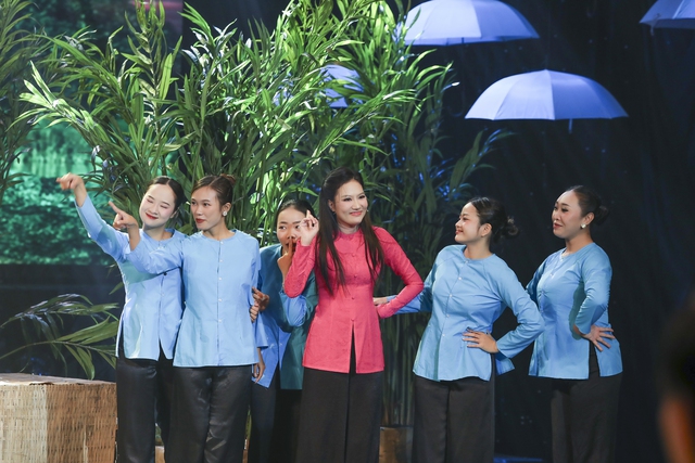 Cô gái miền Tây hát 'Ra giêng anh cưới em' gây chú ý ở ‘Tình bolero’- Ảnh 1. Cô gái miền Tây hát 'Ra giêng anh cưới em' gây chú ý ở ‘Tình bolero’- Ảnh 1.
