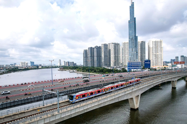Metro, 'phép màu' cho giao thông công cộng TP.HCM- Ảnh 1.