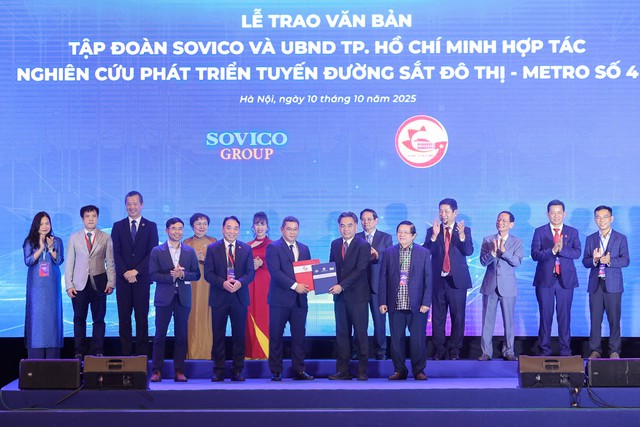 Trao văn bản giữa UBND TP. Hồ Chí Minh và Tập đoàn SOVICO hợp tác nghiên cứu phát triển tuyến đường sắt đô thị - Metro số 4 Trao văn bản giữa UBND TP. Hồ Chí Minh và Tập đoàn SOVICO hợp tác nghiên cứu phát triển tuyến đường sắt đô thị - Metro số 4