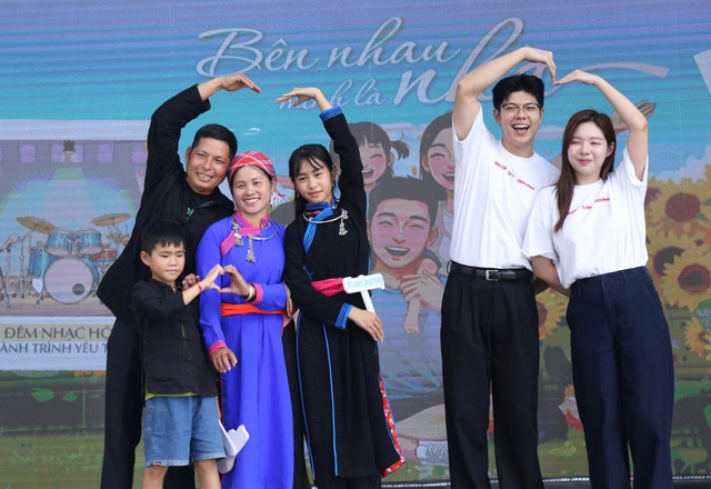 Khai mạc Ngày hội Gia đình trẻ hạnh phúc tại Hà Nội- Ảnh 4.