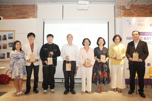 Học ‘văn hóa kiên nhẫn’ cùng 'gen bạc' - Ảnh 3. Học ‘văn hóa kiên nhẫn’ cùng 'gen bạc' - Ảnh 3.