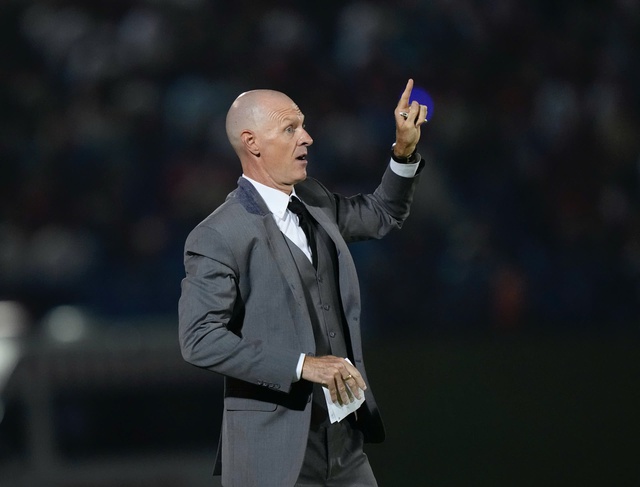 Người đang đối đầu với &ocirc;ng Kim Sang-sik c&oacute; sự nghiệp li k&igrave; cỡ n&agrave;o: 'Những h&agrave;nh tr&igrave;nh đi&ecirc;n rồ'- Ảnh 3.