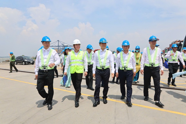 Đoàn đại biểu Đại hội Đảng bộ TP.HCM tham quan KCN chuyên sâu Phú Mỹ 3- Ảnh 3.