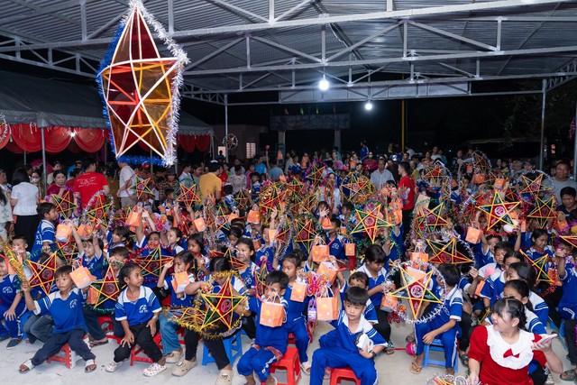 Generali Việt Nam mang &lsquo;M&ugrave;a trăng như &yacute;&rsquo; đến trẻ em An Giang - Ảnh 2.