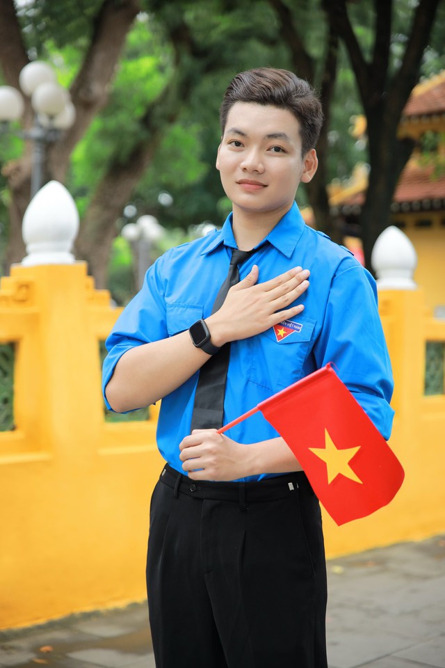 Thực tập sinh hiến máu cứu ng…