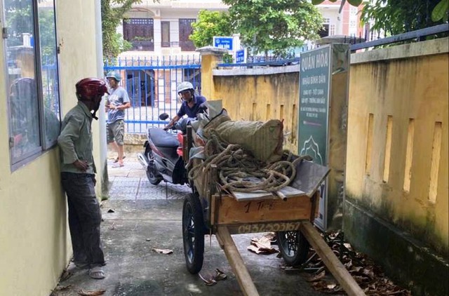 Đà Nẵng: Tổ phản ứng nhanh 'bắt nóng' hàng loạt vụ đổ trộm rác thải, xà bần - Ảnh 3.