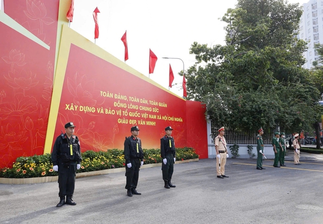 Đảm bảo an ninh tuyệt đối cho Đại hội đại biểu Đảng bộ TP.HCM lần thứ I - Ảnh 1.