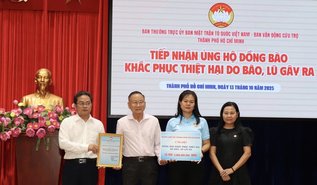 TP.HCM đã chi hơn 67 tỉ đồng hỗ trợ đồng bào vùng bão lũ - Ảnh 1.
