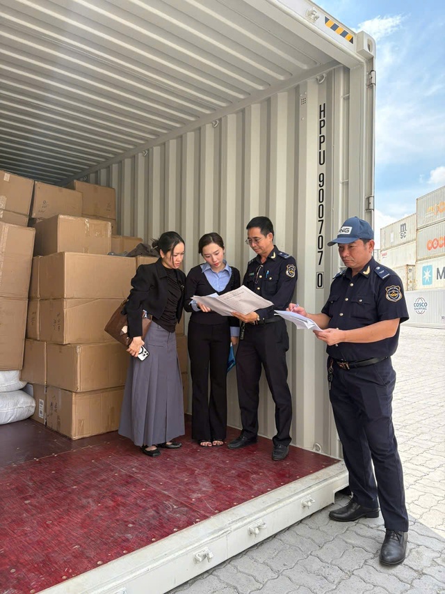 Chi cục Hải quan Khu vực II Siết chặt chống buôn lậu, gian lận thương mại- Ảnh 2.