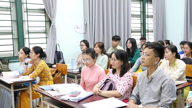 Xu hướng mới: Giáo viên chuyển từ trường tư sang công - Ảnh 1.