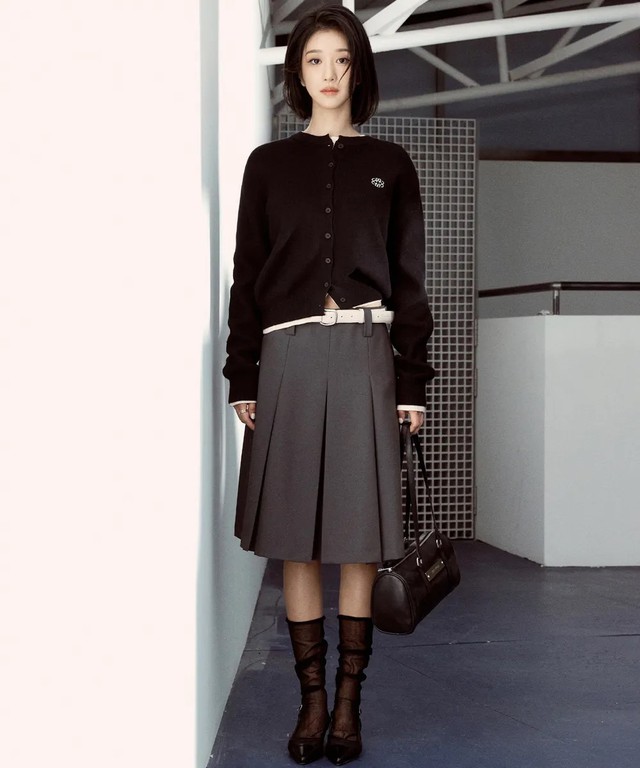 Diện mạo mới của chân váy xếp ly- Ảnh 6. Diện mạo mới của chân váy xếp ly- Ảnh 6.