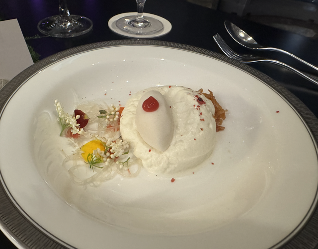 Du khách Việt Nam mất 4 tiếng mới ăn xong một bữa vì mải chụp ảnh- Ảnh 3.