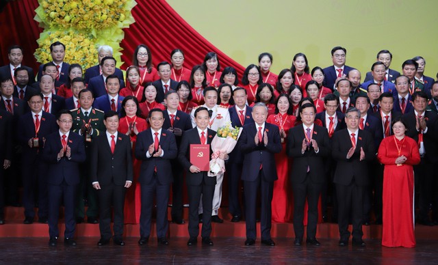 Ông Trần Lưu Quang tiếp tục làm Bí thư Thành ủy TP.HCM - Ảnh 1.