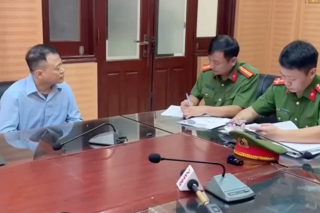 Shark Nguyễn Hòa Bình cam kết trả tiền cho nhà đầu tư- Ảnh 1. Shark Nguyễn Hòa Bình cam kết trả tiền cho nhà đầu tư- Ảnh 1.
