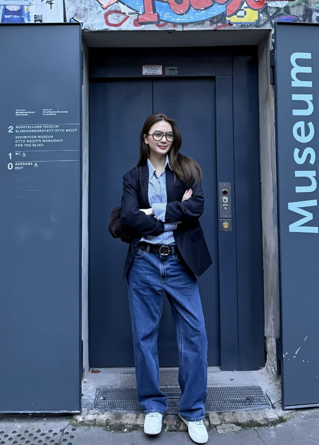 Áo blazer giúp nàng nâng tầm phong cách chỉ trong phút chốc  - Ảnh 5.