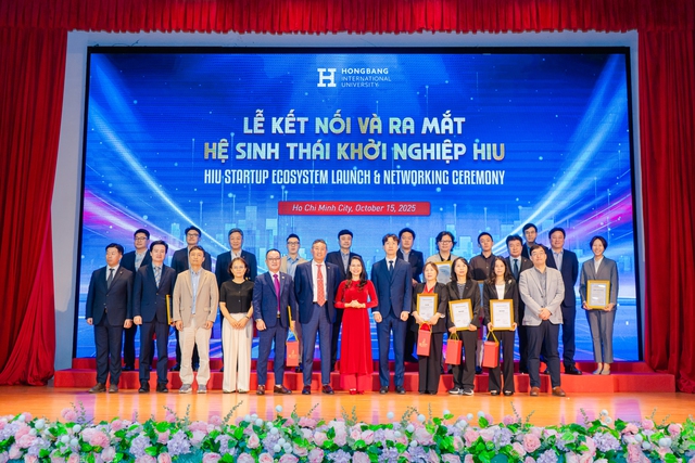 HIU ra mắt hệ sinh …