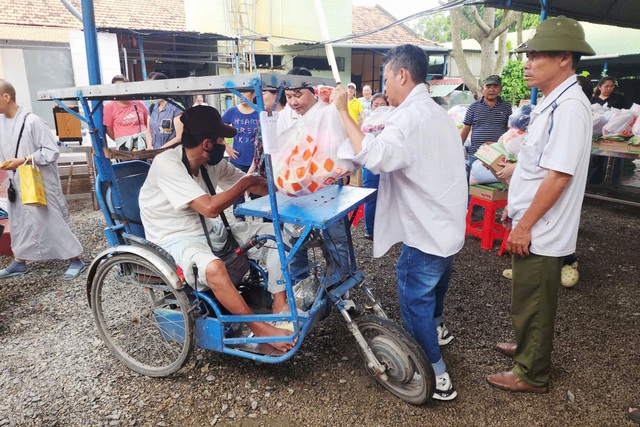 Hơi ấm trao tay - nơi y&ecirc;u thương nảy mầm - Ảnh 8.