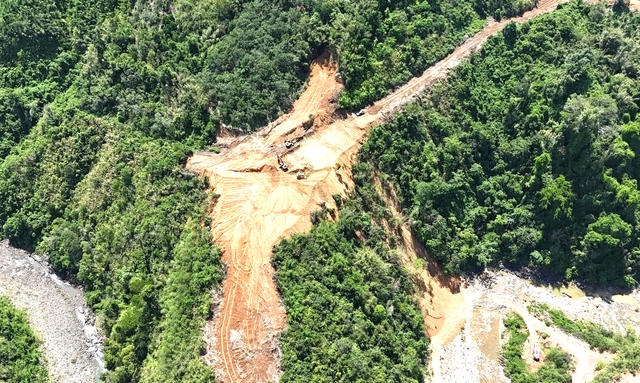 Hàng loạt sai phạm dự án đường Đạo Nghĩa - Quảng Khê, trách nhiệm của ai?- Ảnh 2.