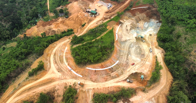 Hàng loạt sai phạm dự án đường Đạo Nghĩa - Quảng Khê, trách nhiệm của ai?- Ảnh 1.