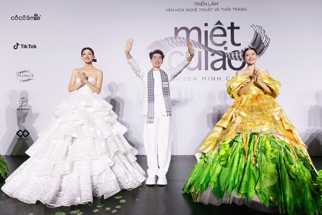 Phương Mỹ Chi, Lương Thùy Linh nổi bật tại sàn diễn 'Miệt cù lao'- Ảnh 9. Phương Mỹ Chi, Lương Thùy Linh nổi bật tại sàn diễn 'Miệt cù lao'- Ảnh 9.