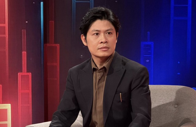 Chuyện chưa kể sau bản hit tỉ view của …