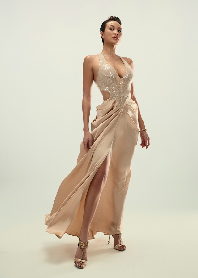 MC Phương Mai nóng bỏng khi khoác lên những bộ cánh cut out táo bạo - Ảnh 9.