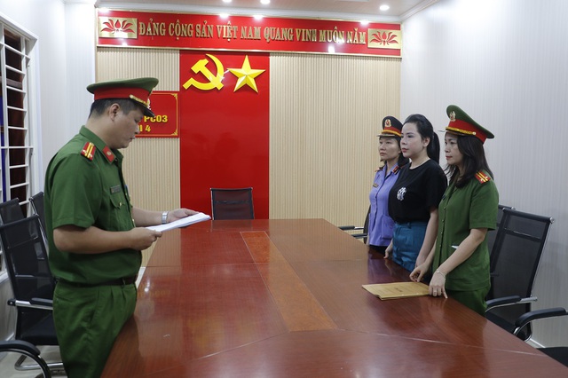 Khởi tố một phụ nữ lừa bán thực phẩm chức năng giá cao cho người nghèo  - Ảnh 2.