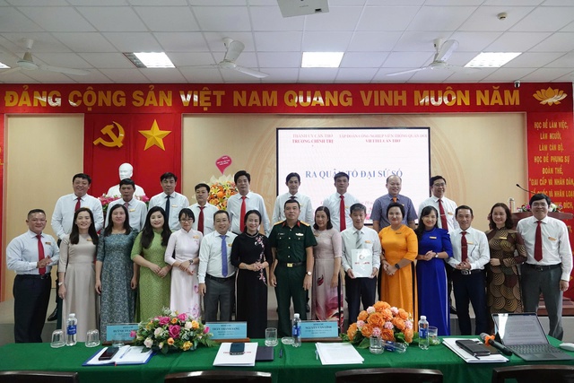 Cần Thơ: 40 tổ Đại sứ số ra qu&acirc;n phổ cập kỹ năng số cho cộng đồng - Ảnh 1.