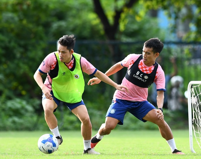 Lịch thi đấu V-League mới nhất: Huyền thoại Harry Kewell ra mắt, HAGL tìm chiến thắng đầu tiên...- Ảnh 2. Lịch thi đấu V-League mới nhất: Huyền thoại Harry Kewell ra mắt, HAGL tìm chiến thắng đầu tiên...- Ảnh 2.