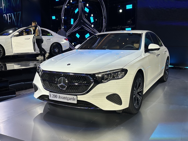 Mercedes E-Class 2025 có giá cao nhất 3,209 tỉ đồng - Ảnh 5. Mercedes E-Class 2025 có giá cao nhất 3,209 tỉ đồng - Ảnh 5.