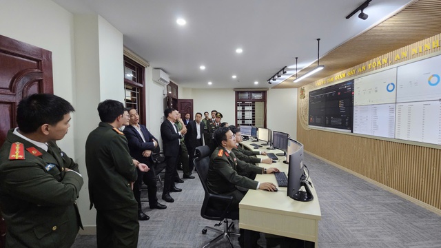 Vận hành Trung tâm giám sát an toàn, an ninh mạng tập trung tỉnh Lâm Đồng- Ảnh 2. Vận hành Trung tâm giám sát an toàn, an ninh mạng tập trung tỉnh Lâm Đồng- Ảnh 2.