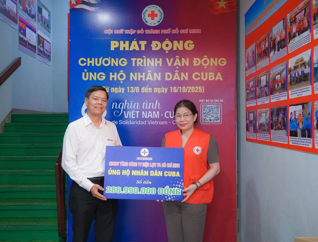 Tổng công ty Điện lực TP.HCM trao hơn 286 triệu đồng ủng hộ nhân dân Cuba- Ảnh 1. Tổng công ty Điện lực TP.HCM trao hơn 286 triệu đồng ủng hộ nhân dân Cuba- Ảnh 1.