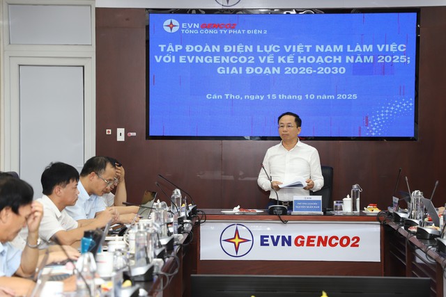 EVN l&agrave;m việc với EVNGENCO2 về kế hoạch sản xuất kinh doanh - Ảnh 2.