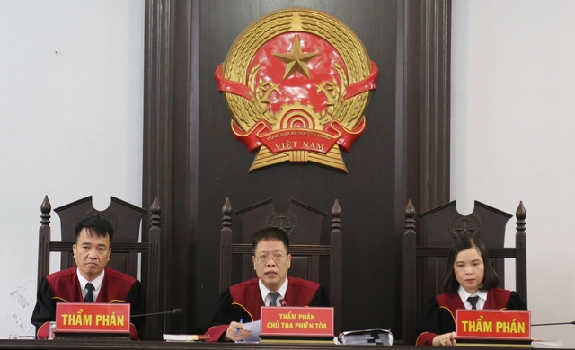 Bán gà lôi trắng lãnh 6 năm tù: Viện KSND đề nghị miễn trách nhiệm hình sự- Ảnh 2. Bán gà lôi trắng lãnh 6 năm tù: Viện KSND đề nghị miễn trách nhiệm hình sự- Ảnh 2.