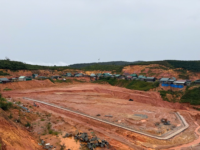 Cận cảnh sạt lở khu tái định cư vùng sâu thôn K’ Nớ ở Lâm Đồng - Ảnh 6.