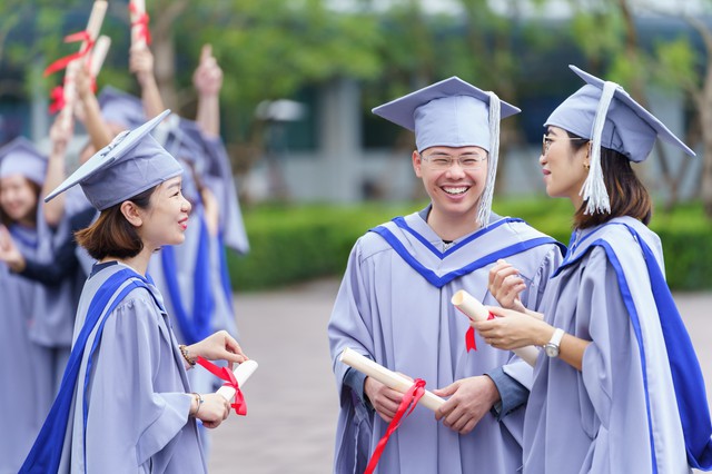 Nhận bằng MBA quốc …