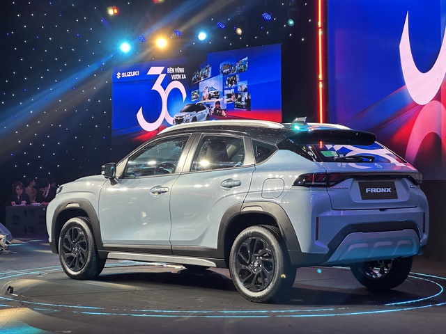 Suzuki Fronx có nhiều trang bị hấp dẫn, giá từ 520 triệu đồng - Ảnh 4. Suzuki Fronx có 3 phiên bản, trang bị nhiều công nghệ có giá từ 520 triệu đồng - Ảnh 4.