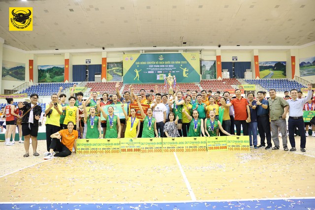 CLB VTV Bình Điền Long An được thưởng tiền tỉ vì vô địch bóng chuyền quốc gia 2025- Ảnh 3. CLB VTV Bình Điền Long An được thưởng tiền tỉ vì vô địch bóng chuyền quốc gia 2025- Ảnh 3.