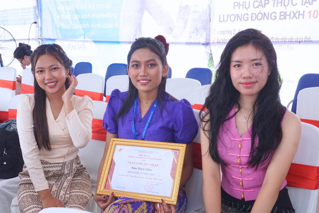 Nhiều sinh viên quốc tế chọn du học nghề tại Việt Nam - Ảnh 2.